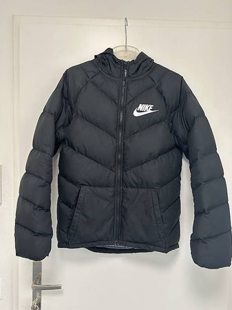 Nike Jacke schwarz, Grösse XL 158-170 