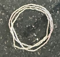 Armband mit kleinen Perlen neu