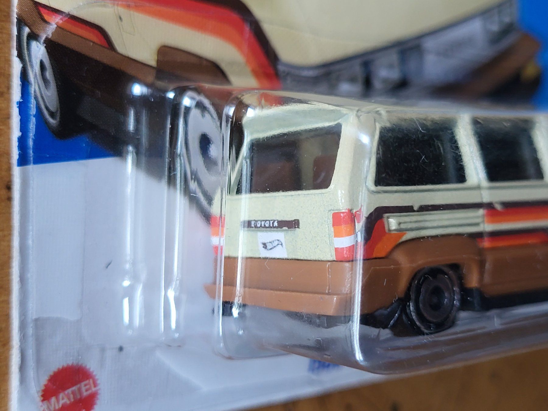 Hot Wheels Modellini d'auto: Hot Wheels 1986 Toyota Van – Nuovo e nell'imballaggio originale da Zürich venduto da MDC0 3