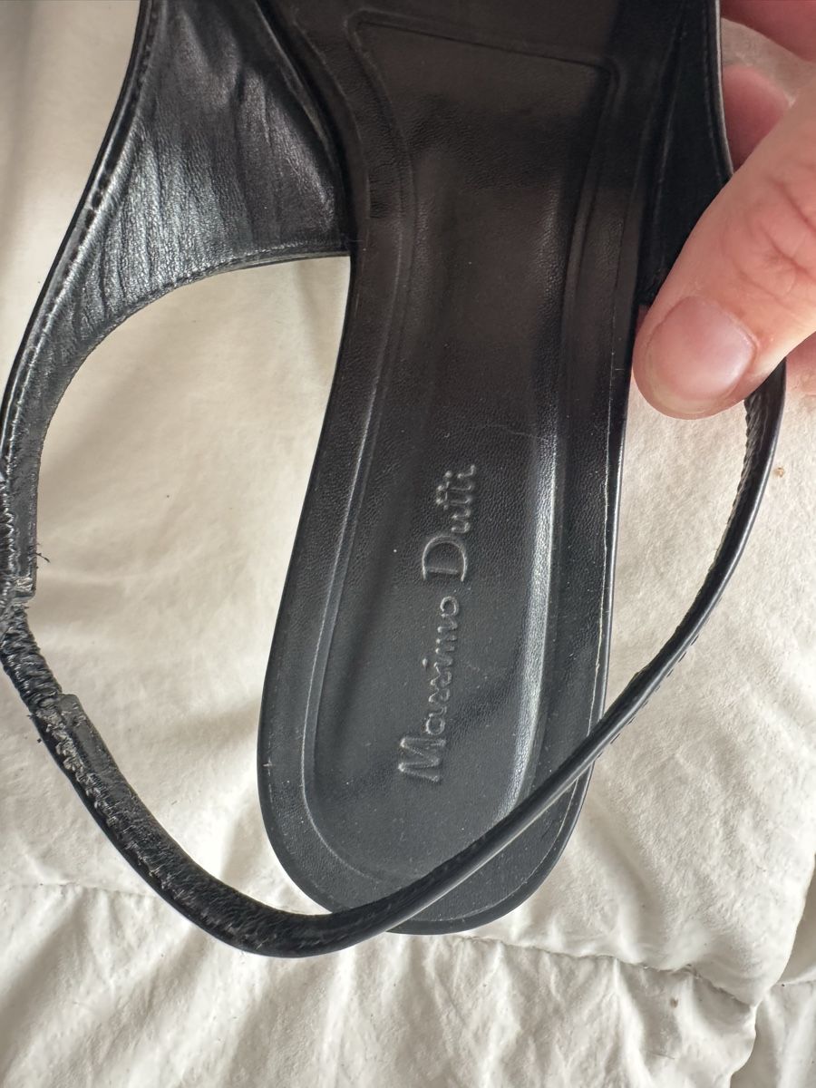 Massimo Dutti Scarpe da donna: Escarpins Massimo Dutti en cuir noir - Taille 40 - Été – Usato da Genève venduto da lejardindesvetements 2