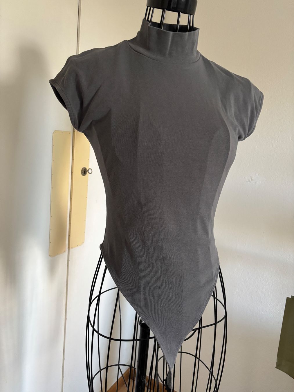 Zara Tops: Zara Body – Gebraucht aus Bern von ViksiBash 1