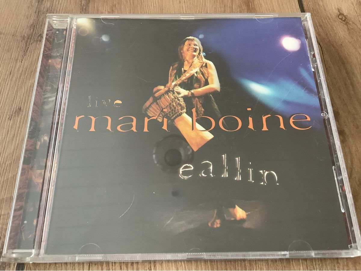 CD: Mari Boine - eallin - CD : Live – Usato da herzogenbuchsee venduto da HIFIANER