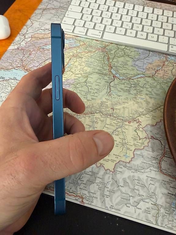 Telefoni cellulari / Smartphones: Iphone 13, 128gb – Usato da Bütschwil venduto da car_t89g 3