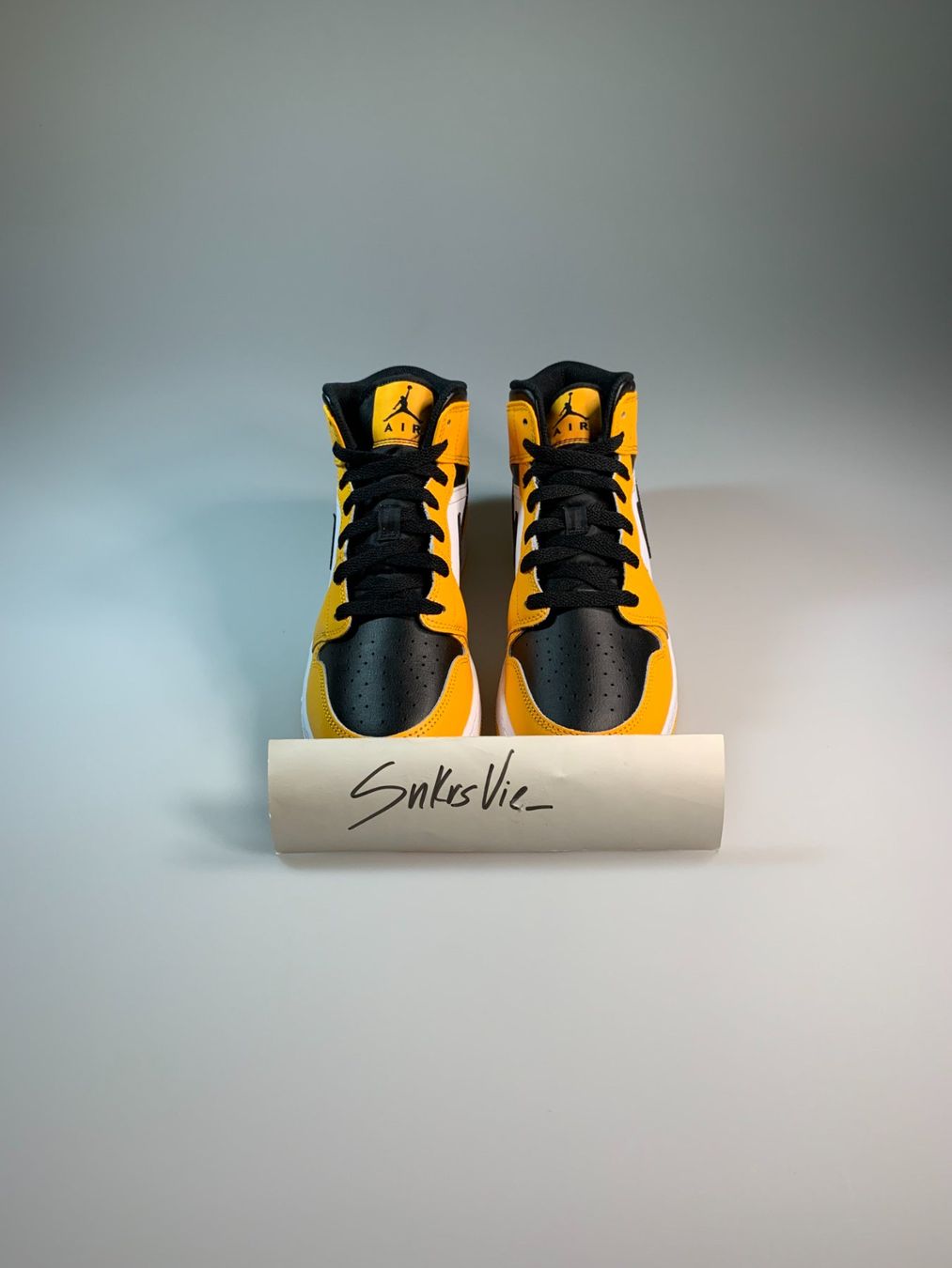 Scarpe da uomo: Jordan 1 Mid Taxi GS – Nuovo e nell'imballaggio originale da Thörishaus venduto da SnkrsVie 4