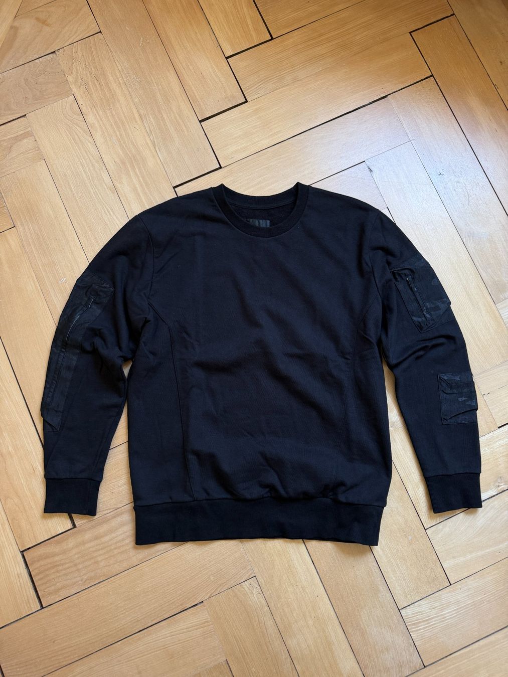 Maglioni & Felpe: D.GNAK - Sweatshirt schwarz 46 – Usato da Zürich venduto da Diazaio