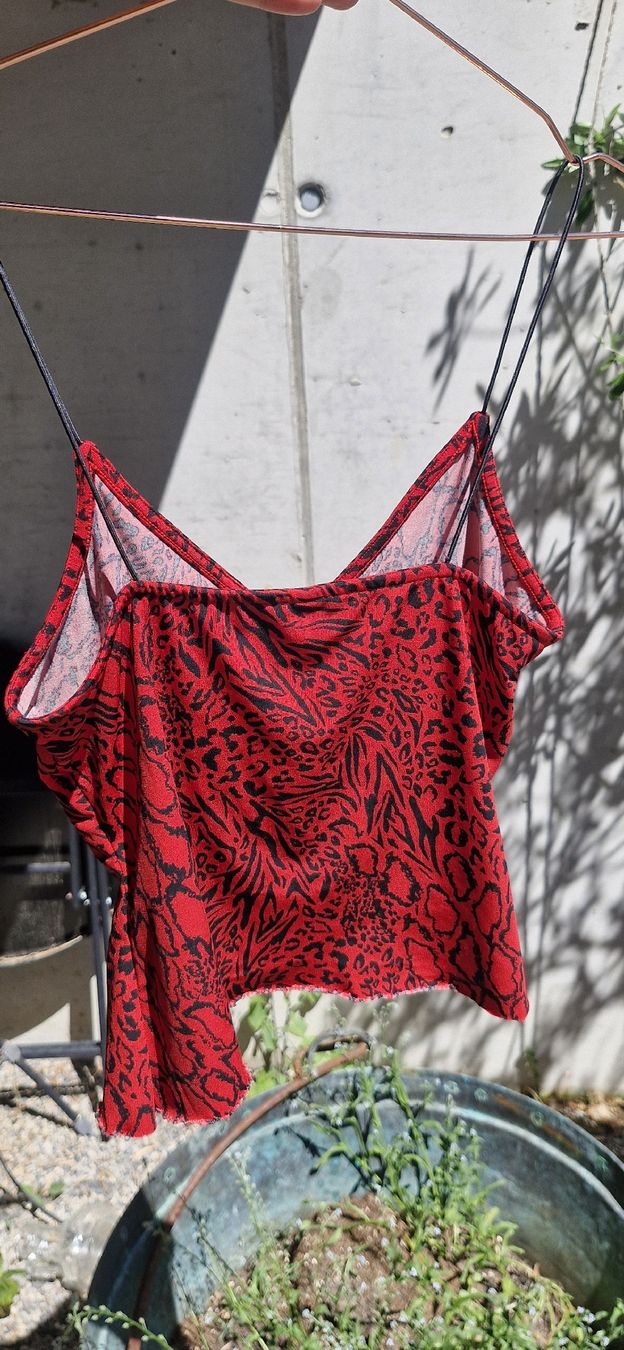 Top: Rotes Tigermuster Top – Usato da Wohlen b. Bern venduto da lau_7vcp 1