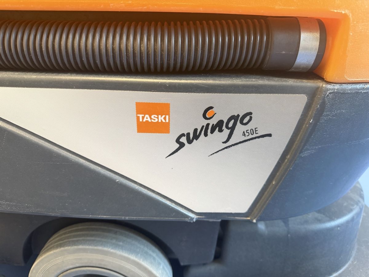 Toutes les machines: Taski Scheuersaugmaschine Swingo 450e  – D'occasion à St.Gallen par cannondale02 1