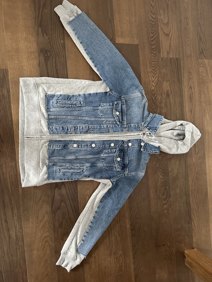 Only Giacche: Only Jeansjacke mit Kapuze, Gr. M, – Nuovo e nell'imballaggio originale da Horw venduto da DanielaGH