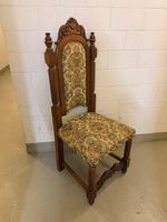 6 elegante Holzstühle mit Gobelin-Bezug Ornamente