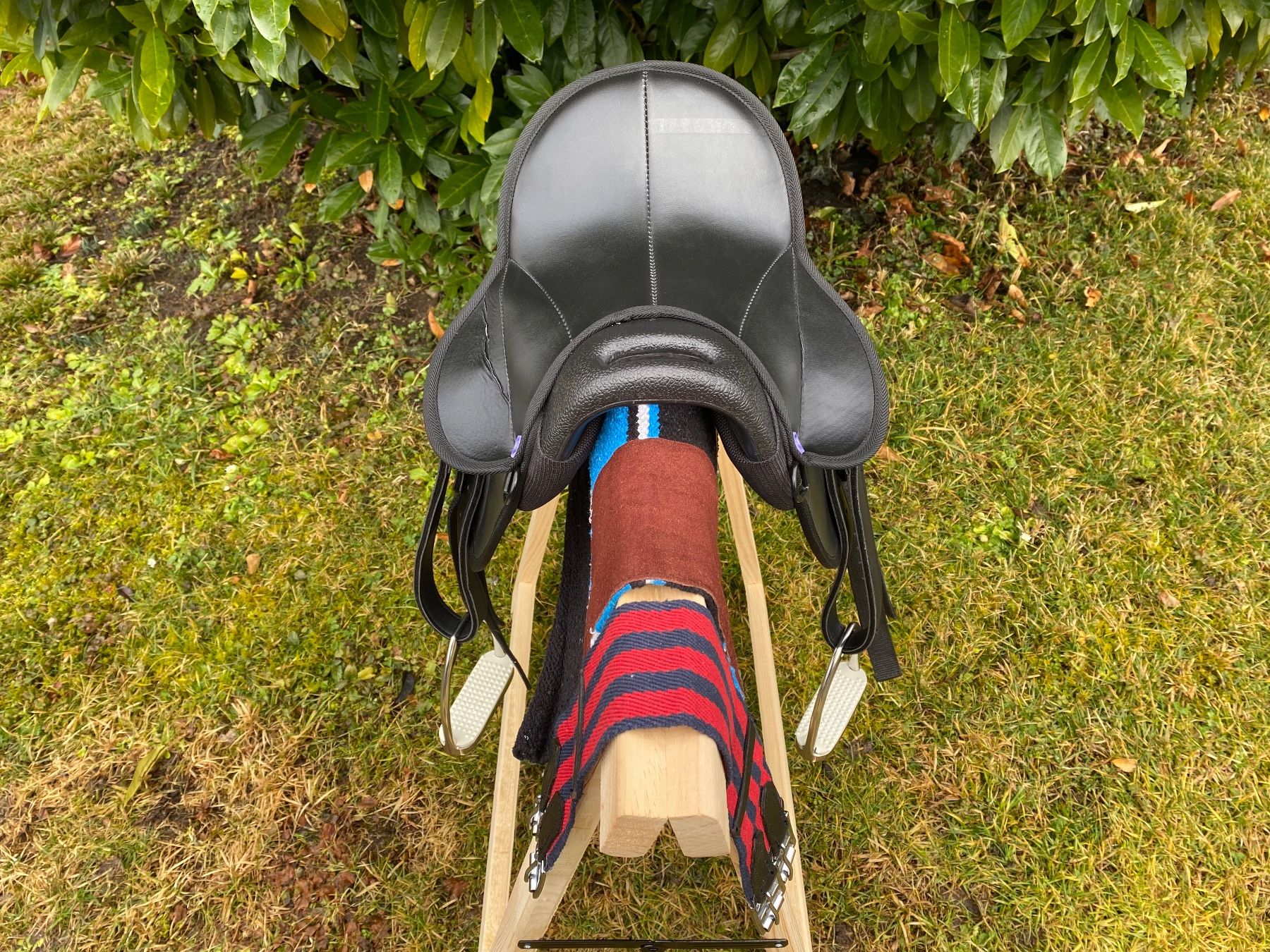 Selle & Accessori: schönes schwarzes Ponysätteli – Usato da Feldbach venduto da Fea1 6