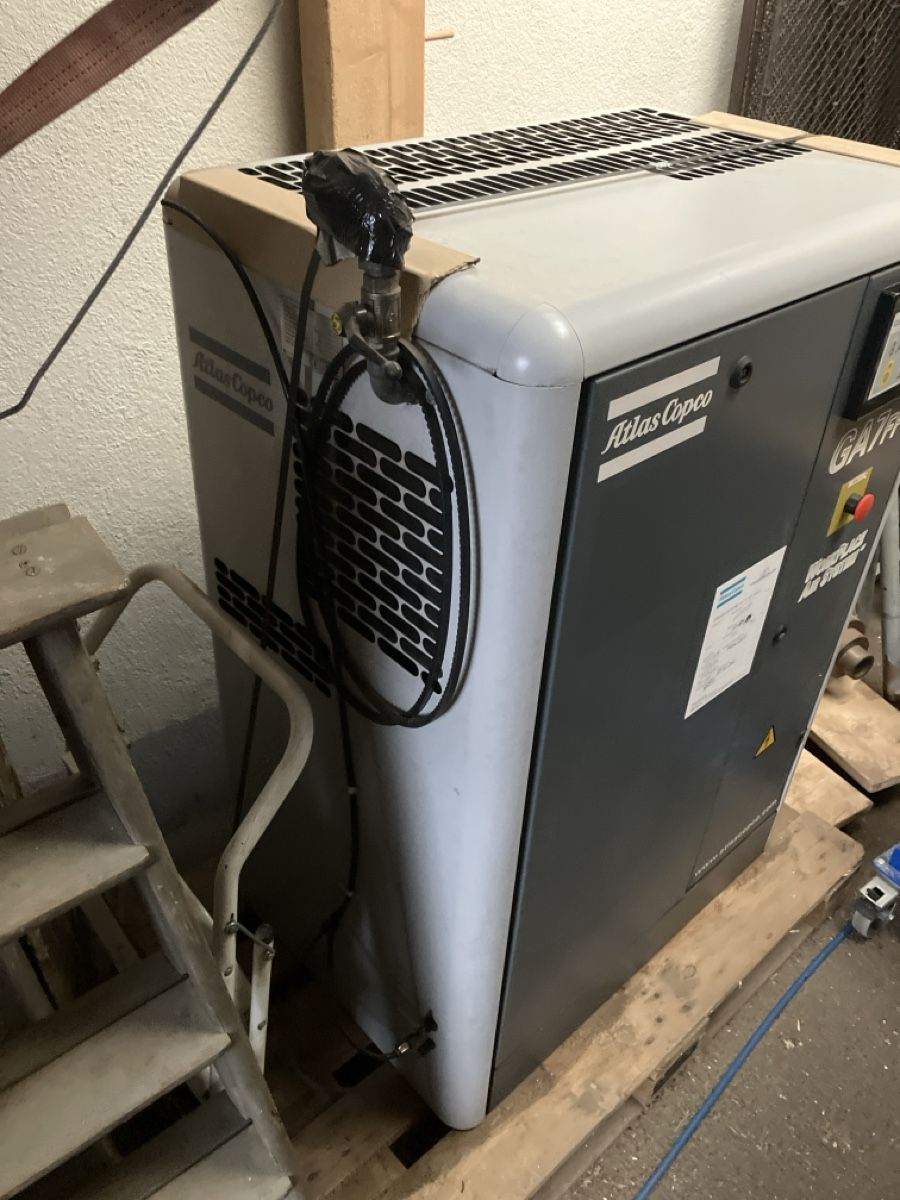 Atlas Copco Compresseurs: Schraubekompresser – D'occasion à Burg AG par ala_cx8x 1