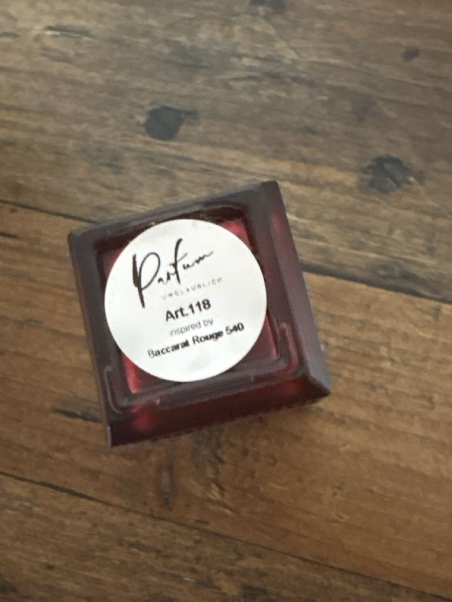 Chogan Parfum & Eau de Toilette: Olfazeta Luxury -118 – Gebraucht aus Zizers von van_7qp2 2