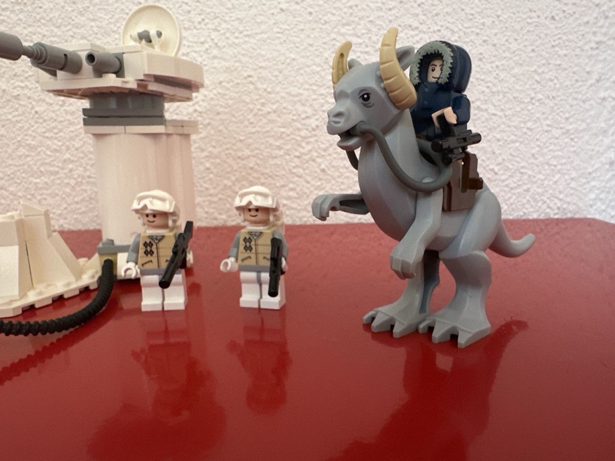 Star Wars Kit di costruzioni: LEGO Star Wars 7749 Echo Base, komplett mit Anleitung – Usato da Bern venduto da AKATHA 2