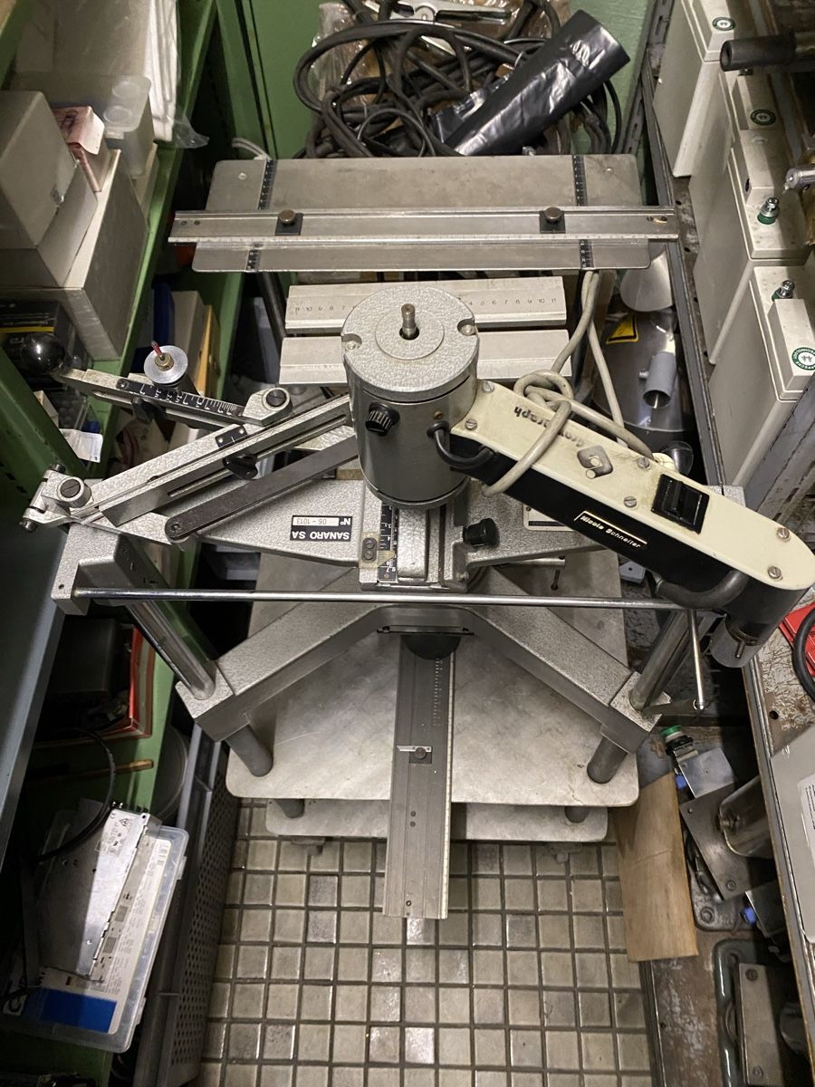 Tutte le macchine: Gravograph Graviermaschine – Usato da Nebikon venduto da schnischna80 1