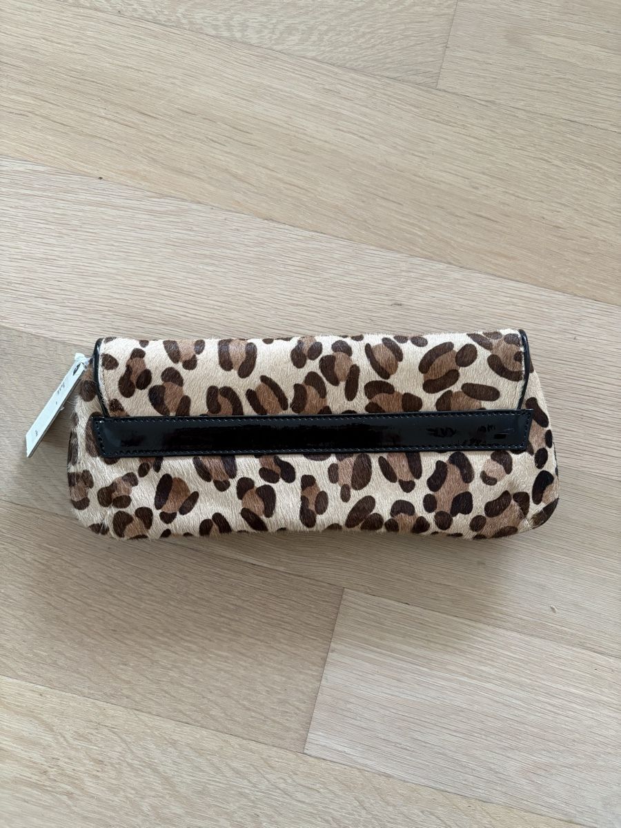 Steve Madden Taschen für Damen: Steve Madden Leopard Print Clutch – Neu und originalverpackt aus Gams von ajd_b2hl 2