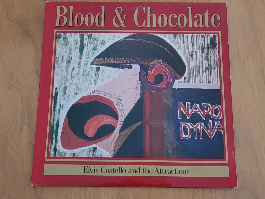 Dischi in vinile: LP  Elvis Costello & The Attractions – Usato da Martigny venduto da MZ-67
