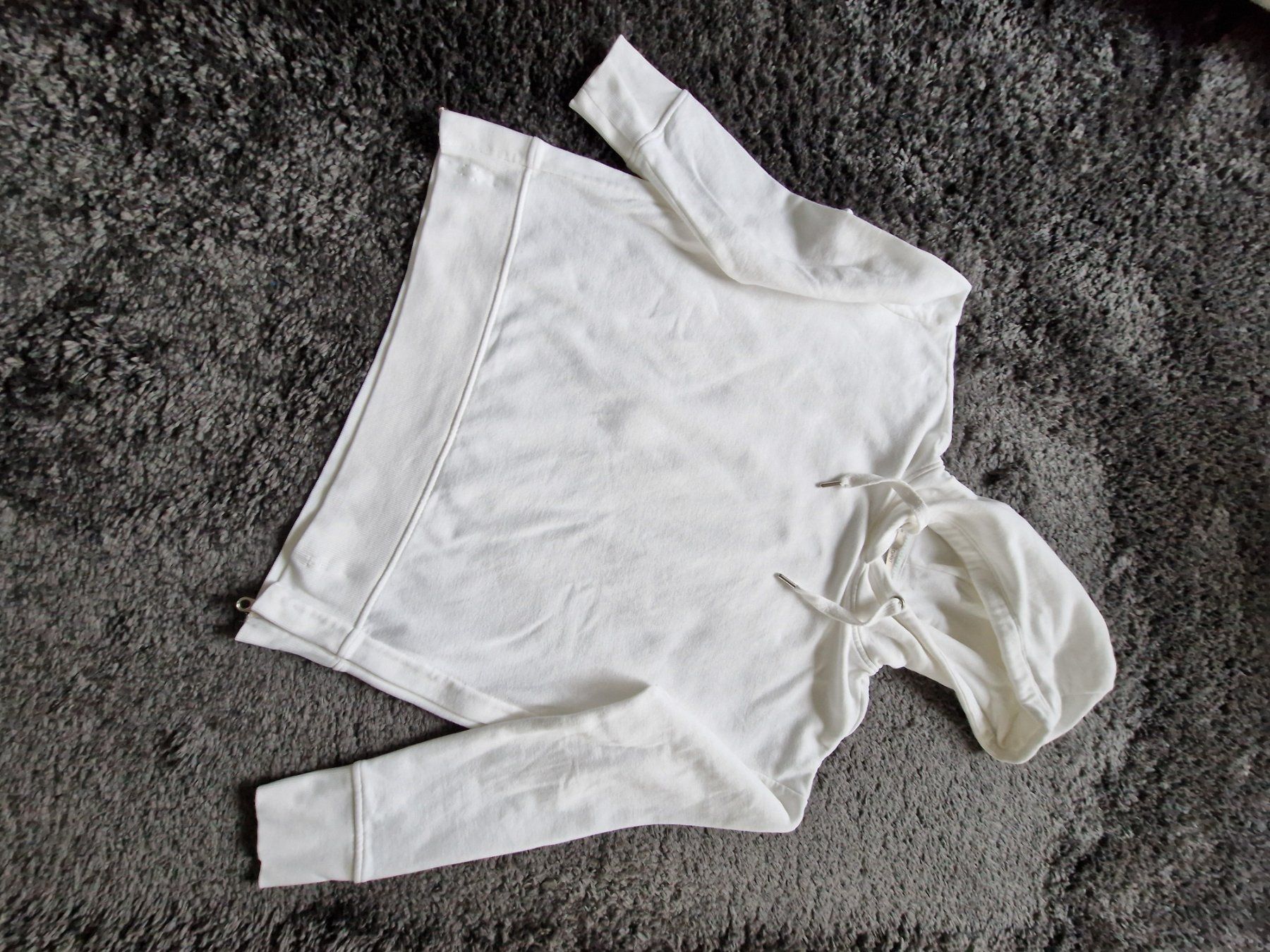 Esprit Maglioni & Felpe: Kapuzensweatshirt – Usato da Wiesendangen venduto da bano1900 1