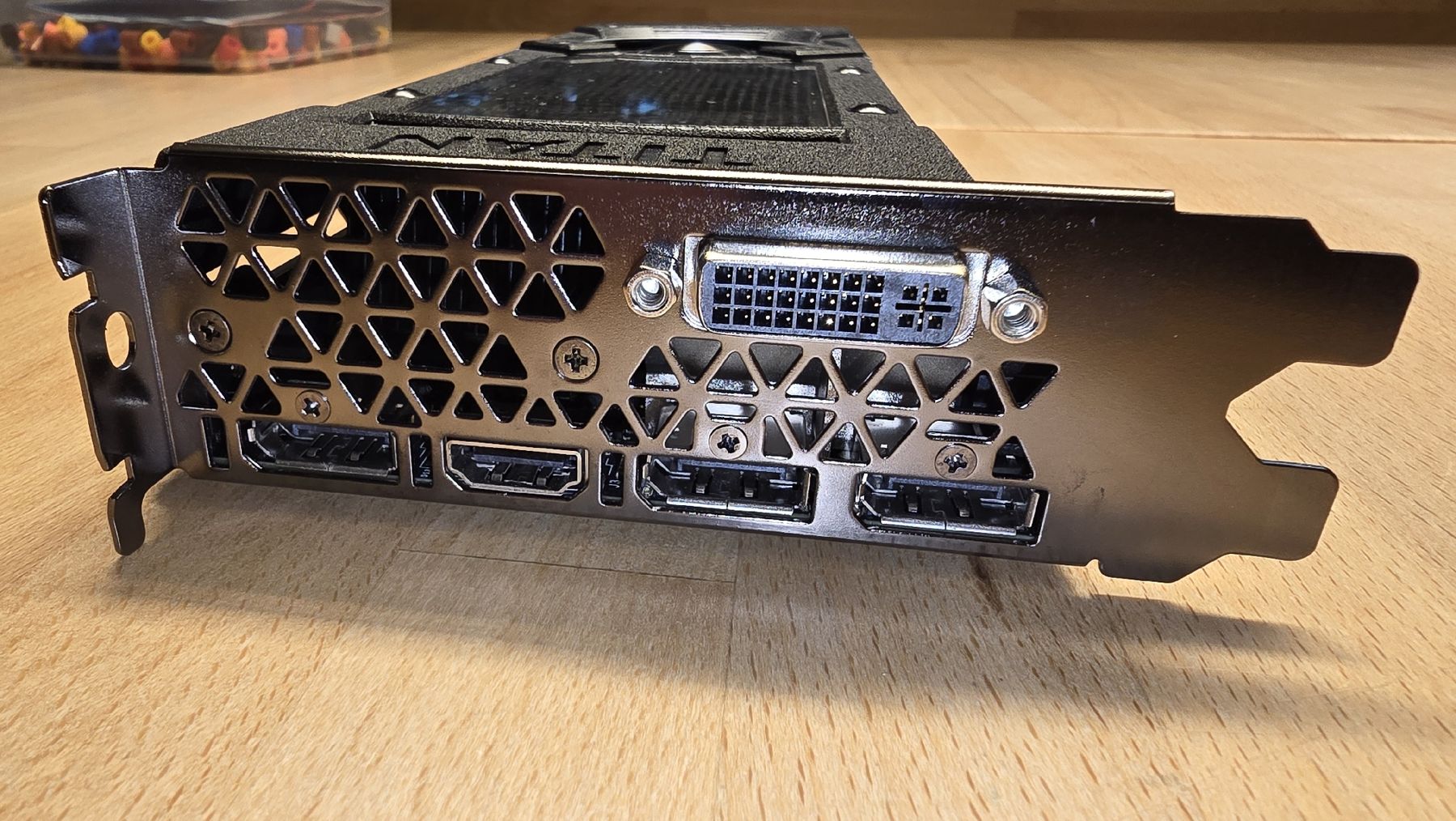 Nvidia Schede grafiche: Nvidia Titan XP 12GB Grafikkarte – Usato da Oberegg venduto da Tungsten7 2