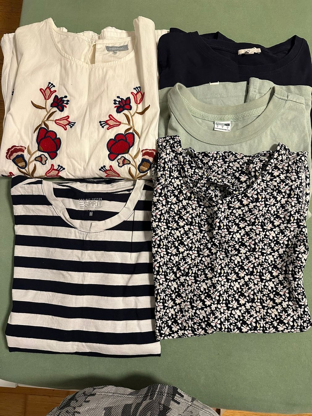 Vestiti: Frauenkleider grösser S & M – Nuovo (secondo la descrizione) da Bülach venduto da benjamin319 1