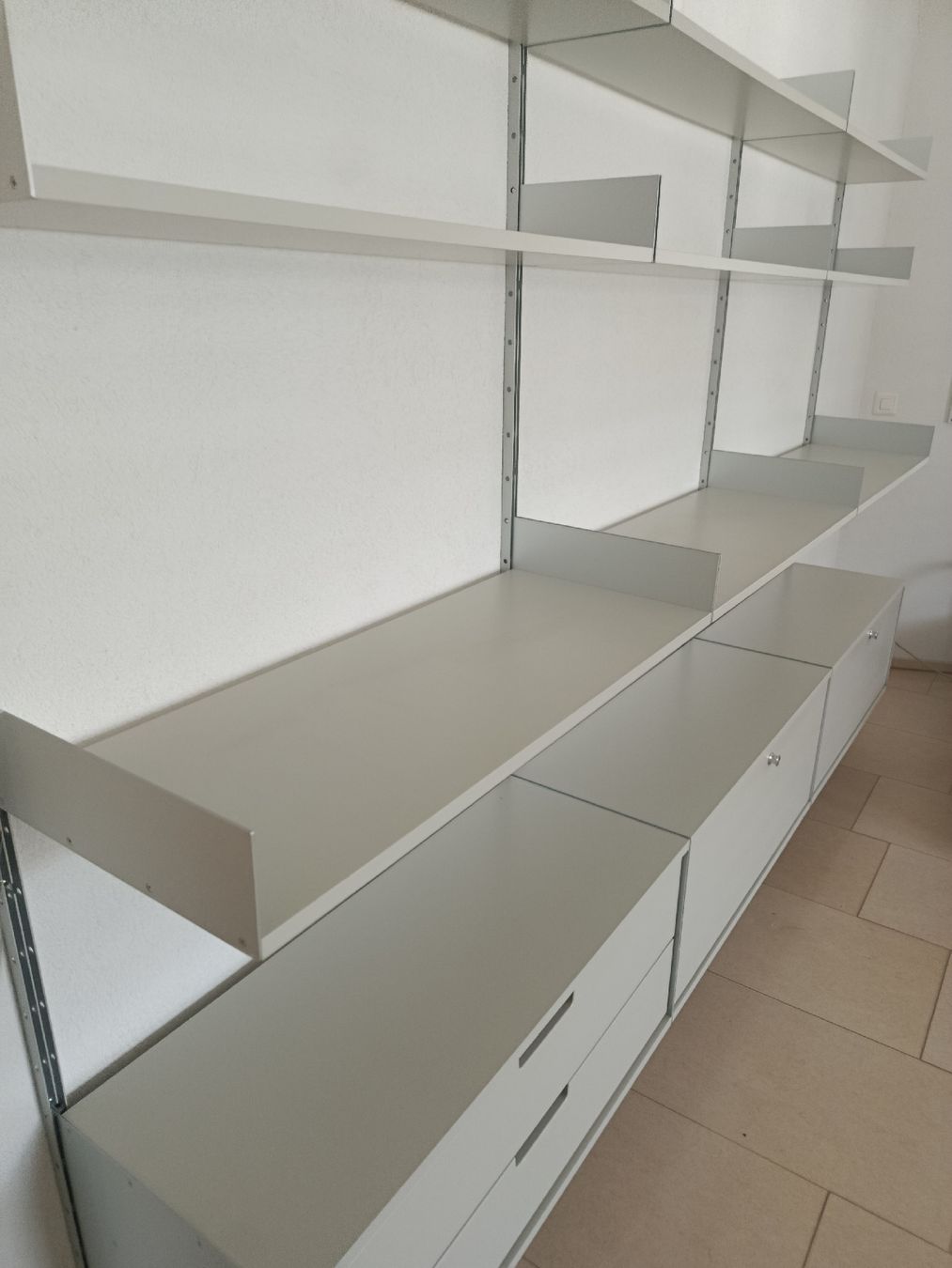 Scaffali: Vitsoe Regalsystem 606 Dieter Rams – Usato da Riehen venduto da twentymodern 2