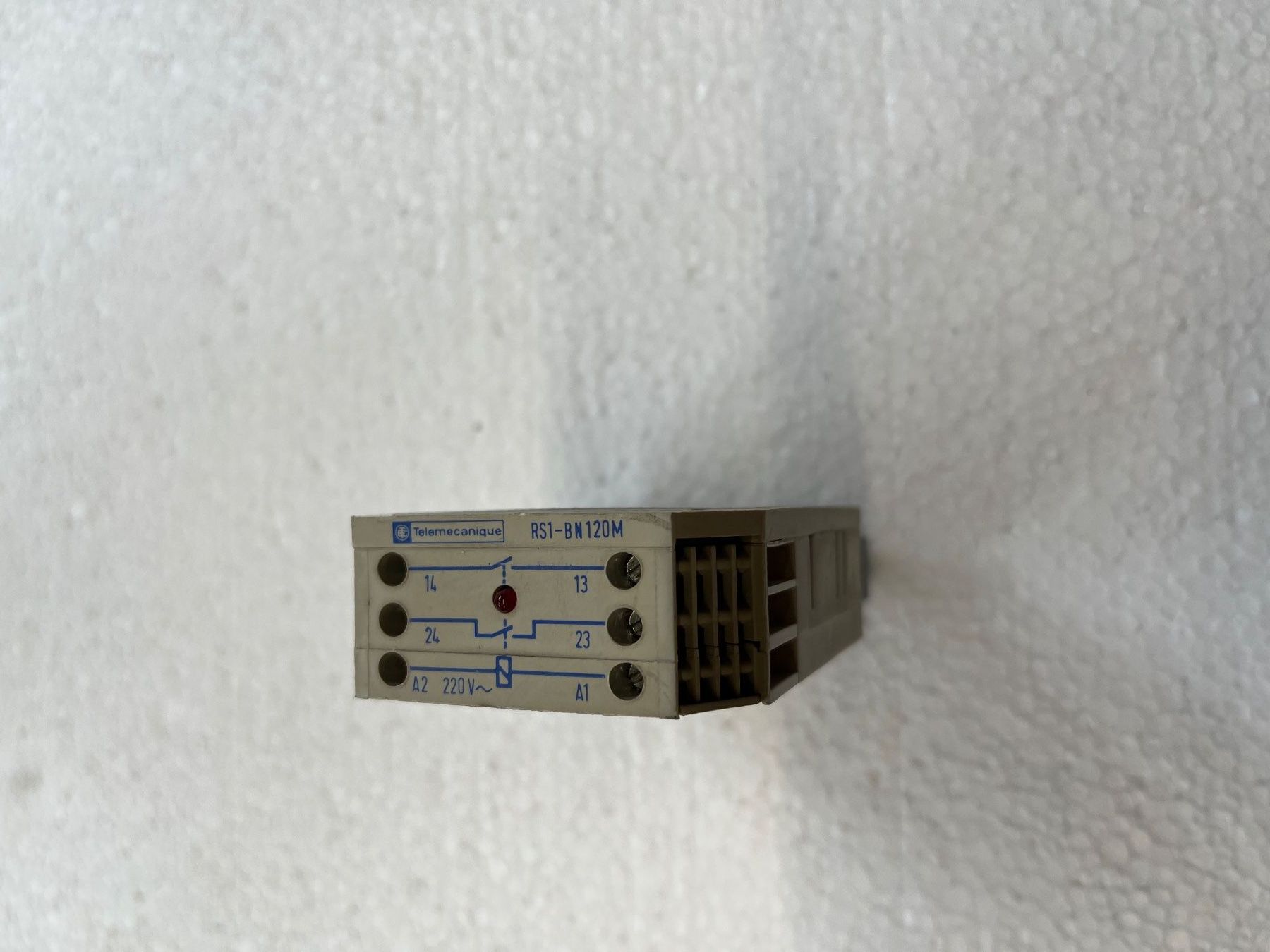 Componenti elettronici: Interface-Module Telemecanique – Nuovo e nell'imballaggio originale da Küblis venduto da hypofacto 2