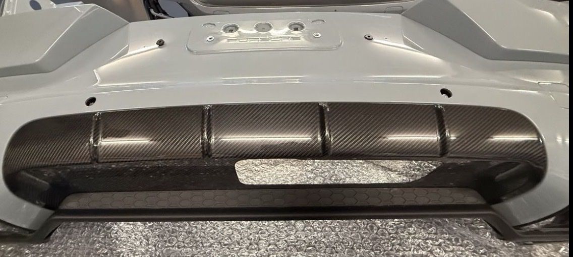 Tutti pezzi di ricambio auto: Komplette Anbauteile Cayenne Turbo E 3.2 2025 – Nuovo (secondo la descrizione) da Geroldswil venduto da LL_Autoteile 2