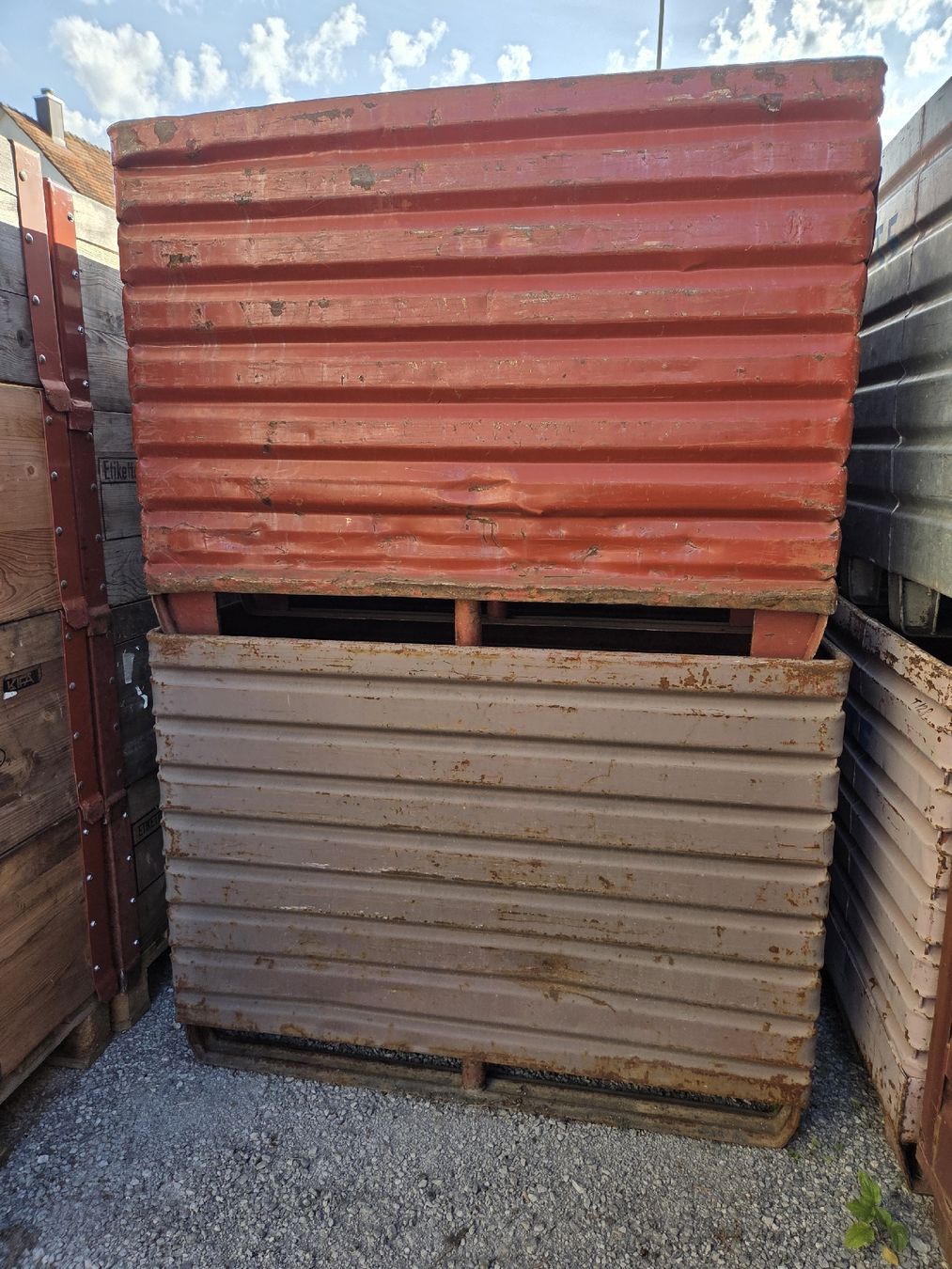Conteneurs de construction: Materialboxen - Stahlmulden – D'occasion à Oberhasli par General-Dealer 1