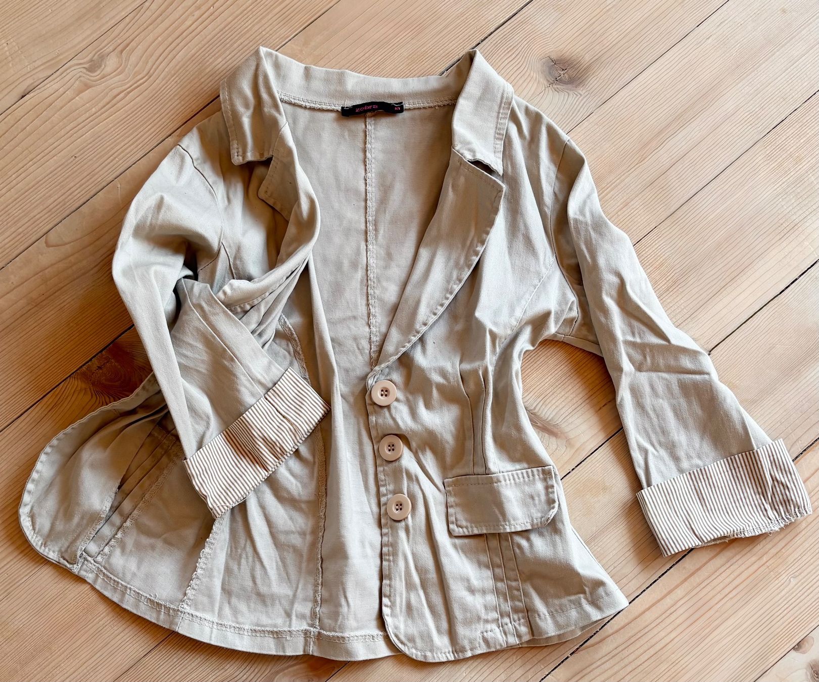 Anzüge & Kostüme: Blazer/Jacke kurz,tailliert,Zebra,Gr. M – Gebraucht aus Siblingen von Vany_McDougall 2