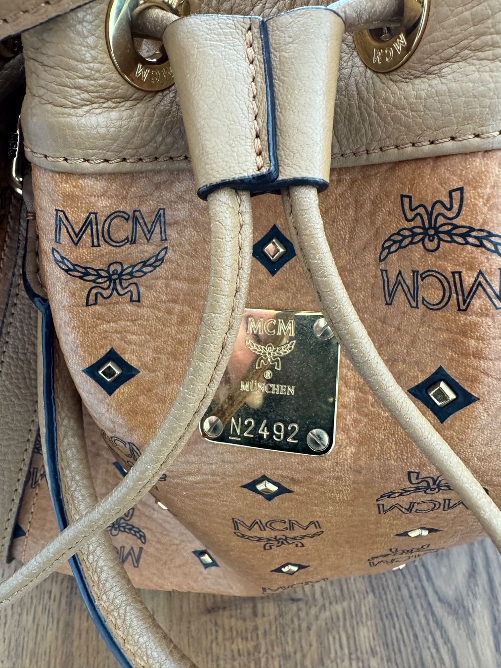 Borse da donna: MCM Beutel – Nuovo (secondo la descrizione) da Therwil venduto da Schnaebeli 8