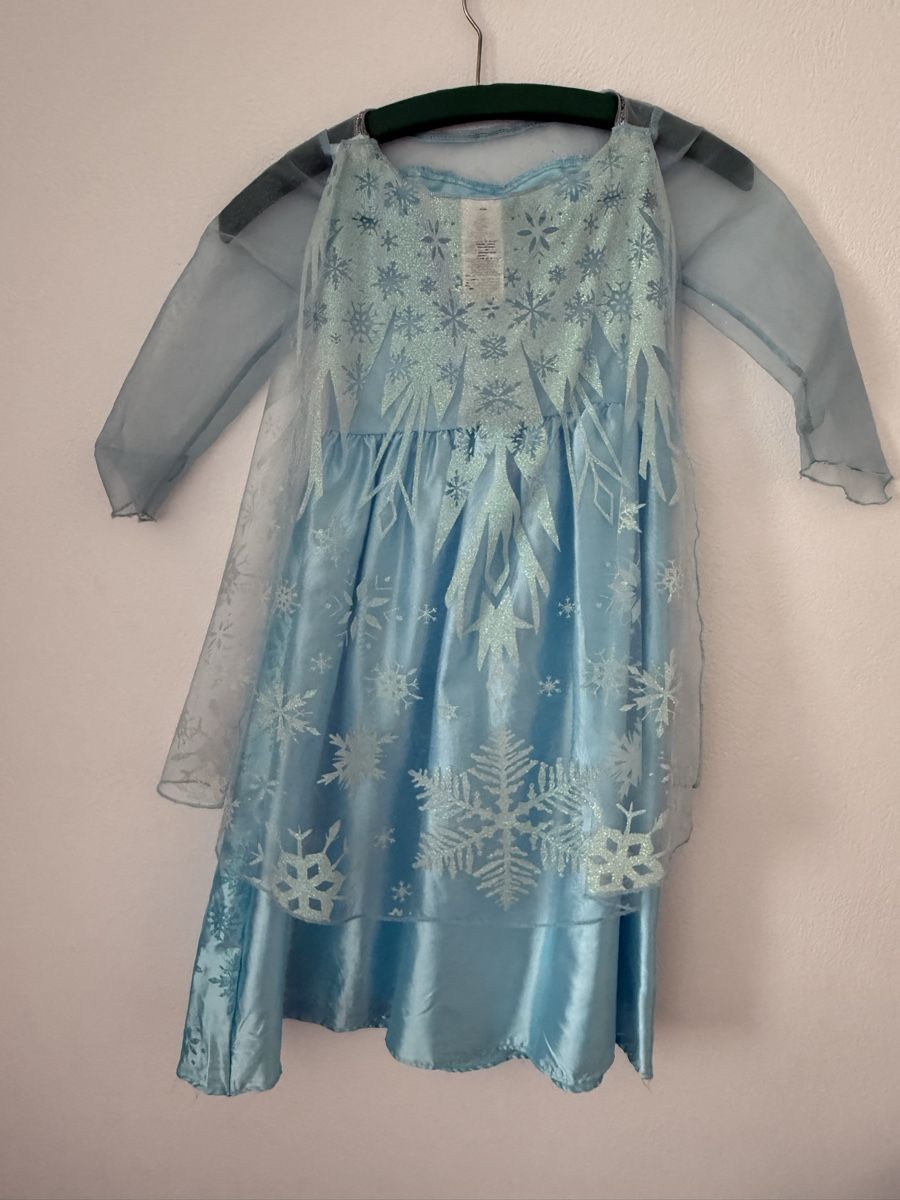Costumi:  Elsa Kostüm disney – Usato da Chur venduto da Tsambiko 9