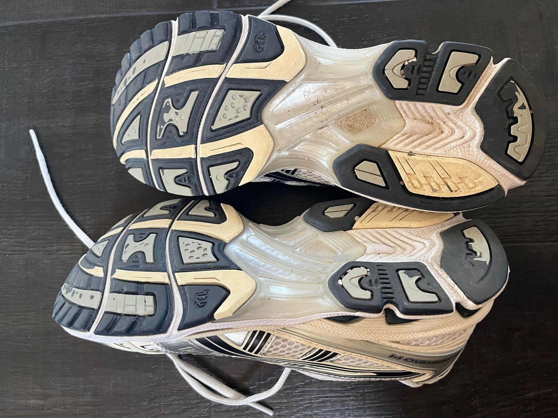 Asics Herrenschuhe: ASICS KAYANO GEL 14  Sneaker low Gr. 40 – Gebraucht aus Bern von mynoa 5