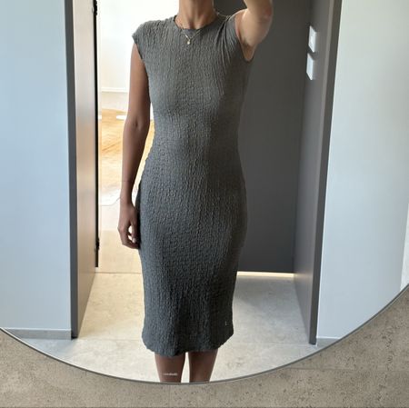 Zara body on knee length dress