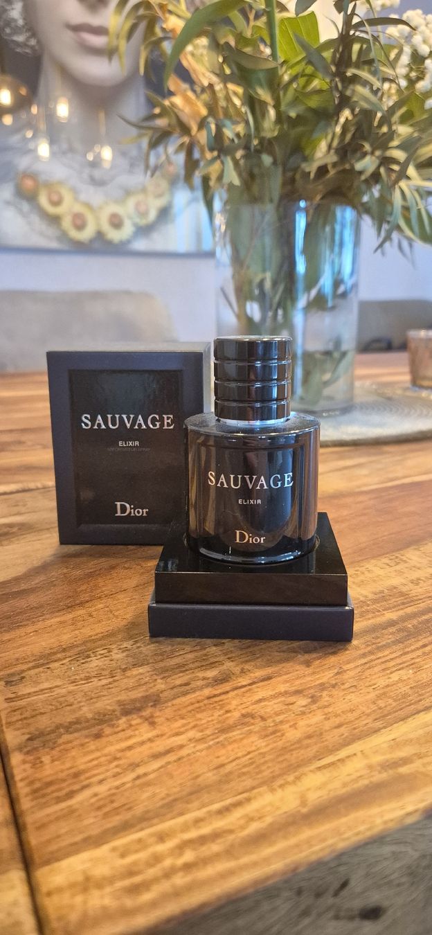 Dior Profumi & Eau de Toilette: Dior Sauvage Elixir 60ml – Nuovo (secondo la descrizione) da Maisprach venduto da mar_d7cv