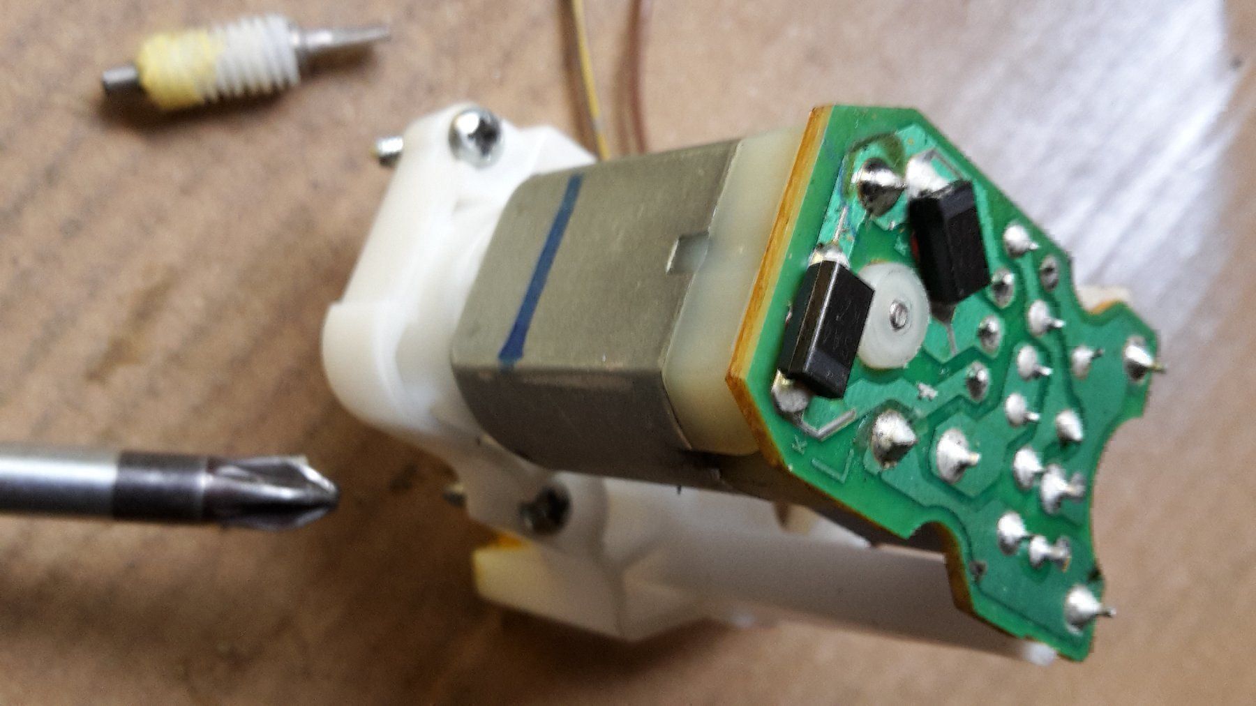 Modellismo RC: Kleinmotor Modellbau – Usato da Achseten venduto da Wenggi 1