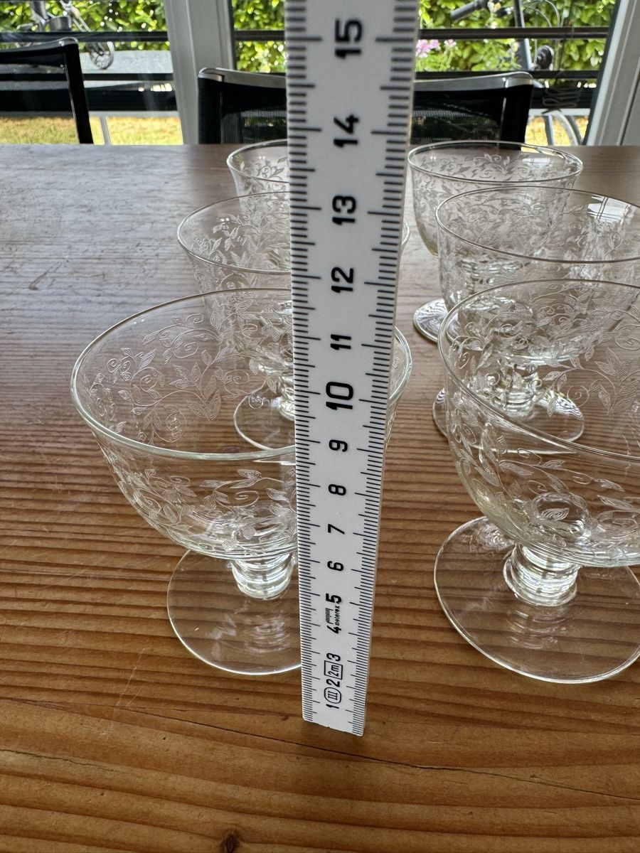 Gläser: 6x Dessertkelch mit Blumenmuster baccarat? – Gebraucht aus Lanzenhäusern von Galaa 1