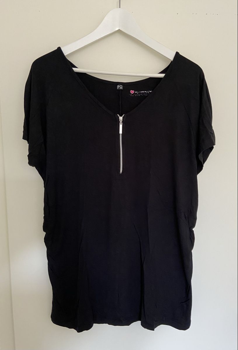T-shirt: Umstands-T-Shirt 36/38 – Usato da Münchwilen TG venduto da Patricia1310