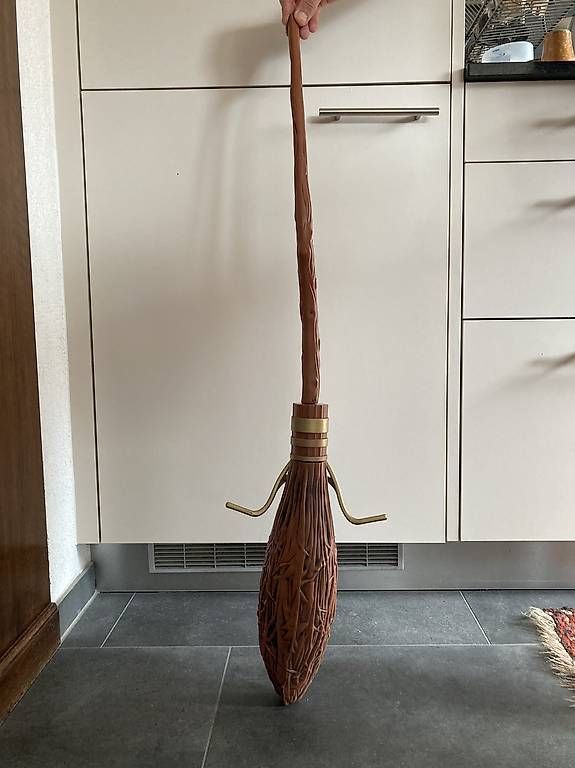 Attrezzature mediche: Balai Harry Potter nimbus 2000  – Usato da Vevey venduto da yvanschulz 2