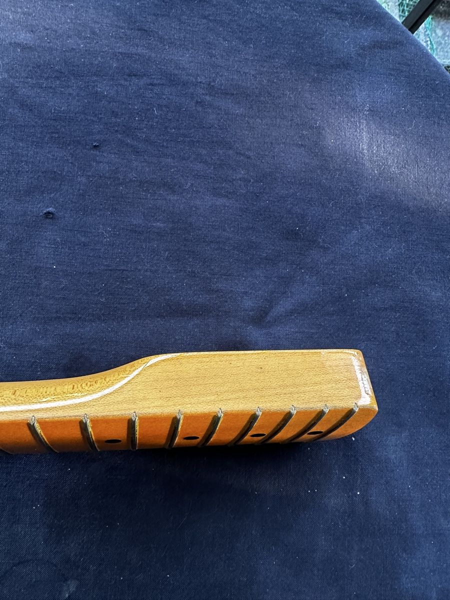 Fender Strumenti musicali: Manche Fender Stratocaster USA 57 – Usato da Cranves Sales venduto da Domblo 6