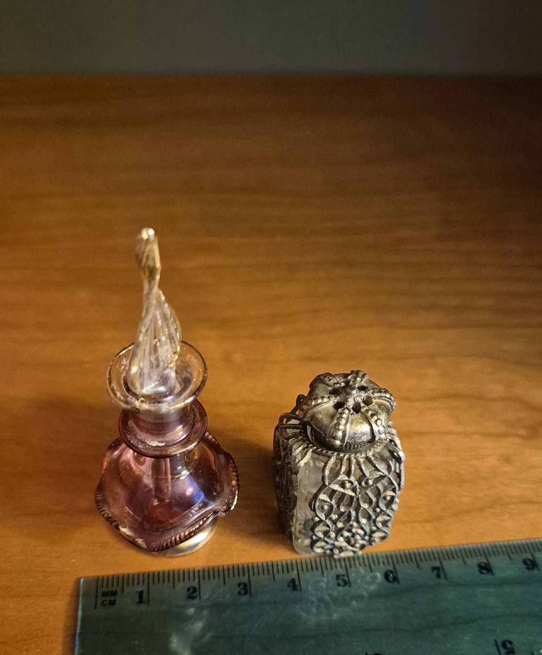 Flacons: 2 Parfüm-Flacon – Gebraucht aus Schaffhausen von peggi77755 5