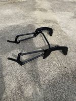 Support avec sacoches pour triumph trident 660