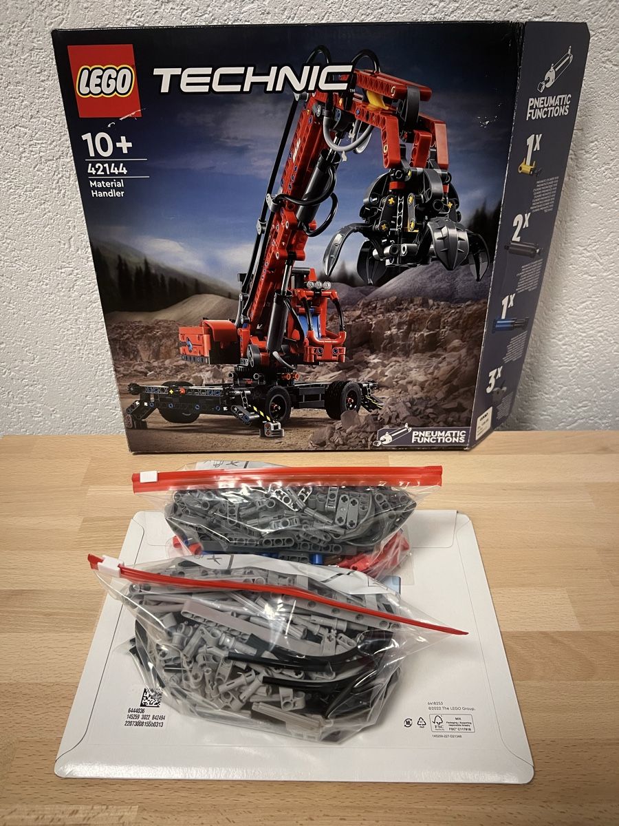 Lego Jeux de construction: LEGO Technic 42144 Material Handler neuwertig – Neuf (Voir description) à Frinvillier par Tulepule 3