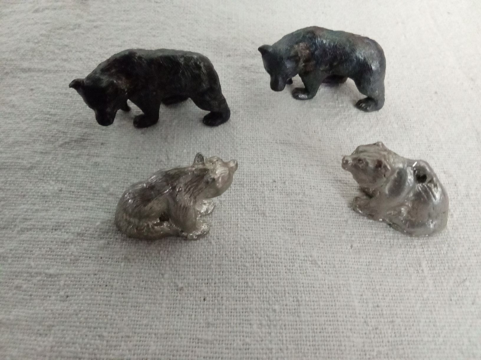 Figuren: 12 BÄRENFIGUREN – Gebraucht aus Muri BE von Alk 1