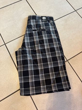 Wrung - Shorts - NEU aus SHOPAUFLÖSUNG! - Grösse 34
