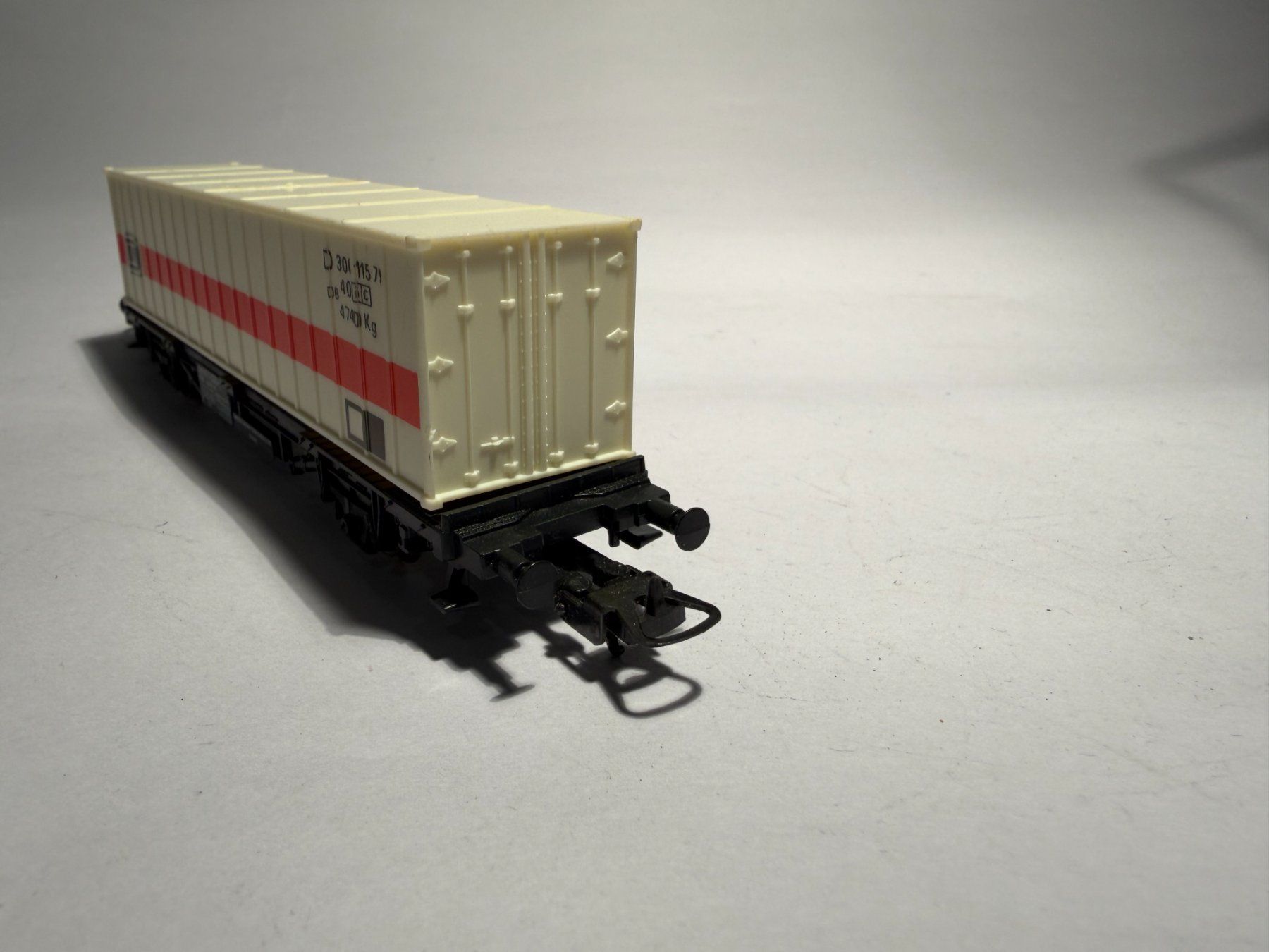 Lima Modelleisenbahnen: Lima Containerwagen DB weiss, DC Achsen – Gebraucht aus Buchrain von Modellbahn11 2