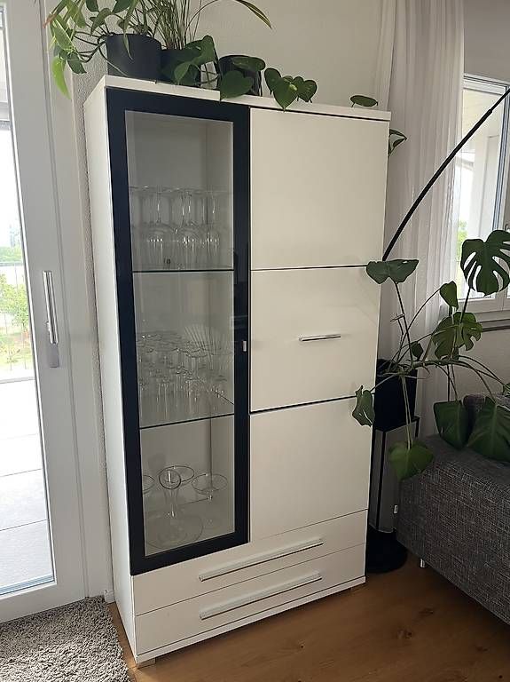 Vitrines: Vitrinenschrank – D'occasion à Wängi par cocose