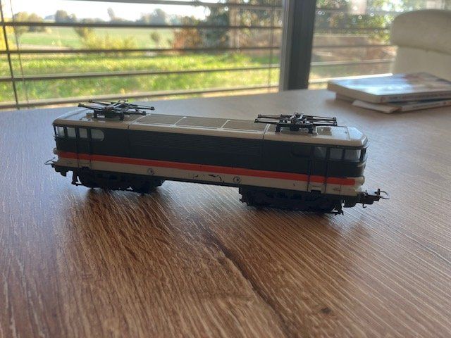 Lima Modelleisenbahnen: Locomotive Lima HO – Gebraucht aus Grandfontaine von Lflying
