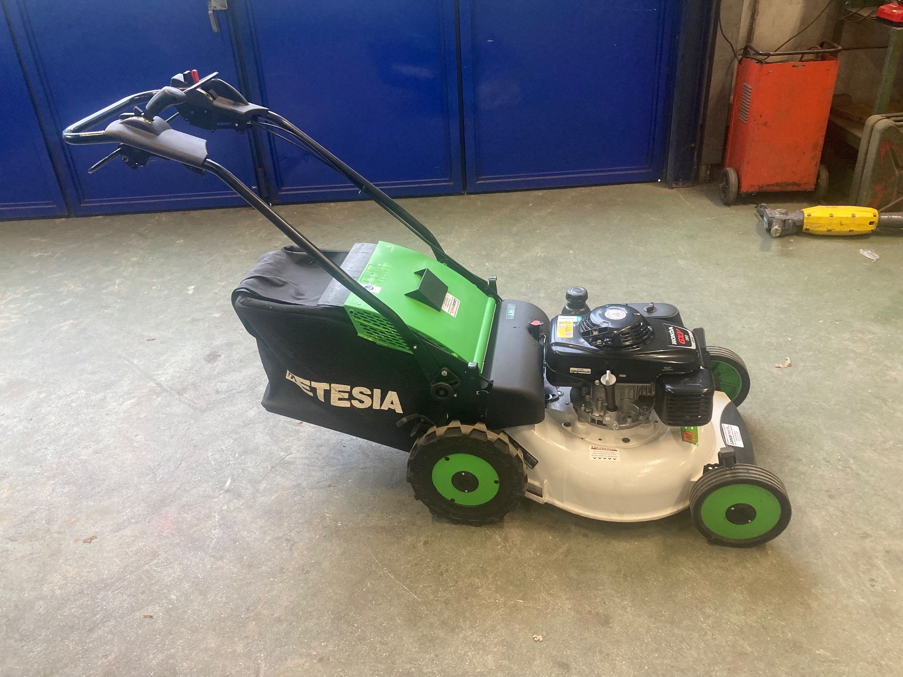 Rasenmäher: Rasenmäher Etesia Prp 53 LH2 – Gebraucht aus Lanzenhäusern von Lanzemech 2