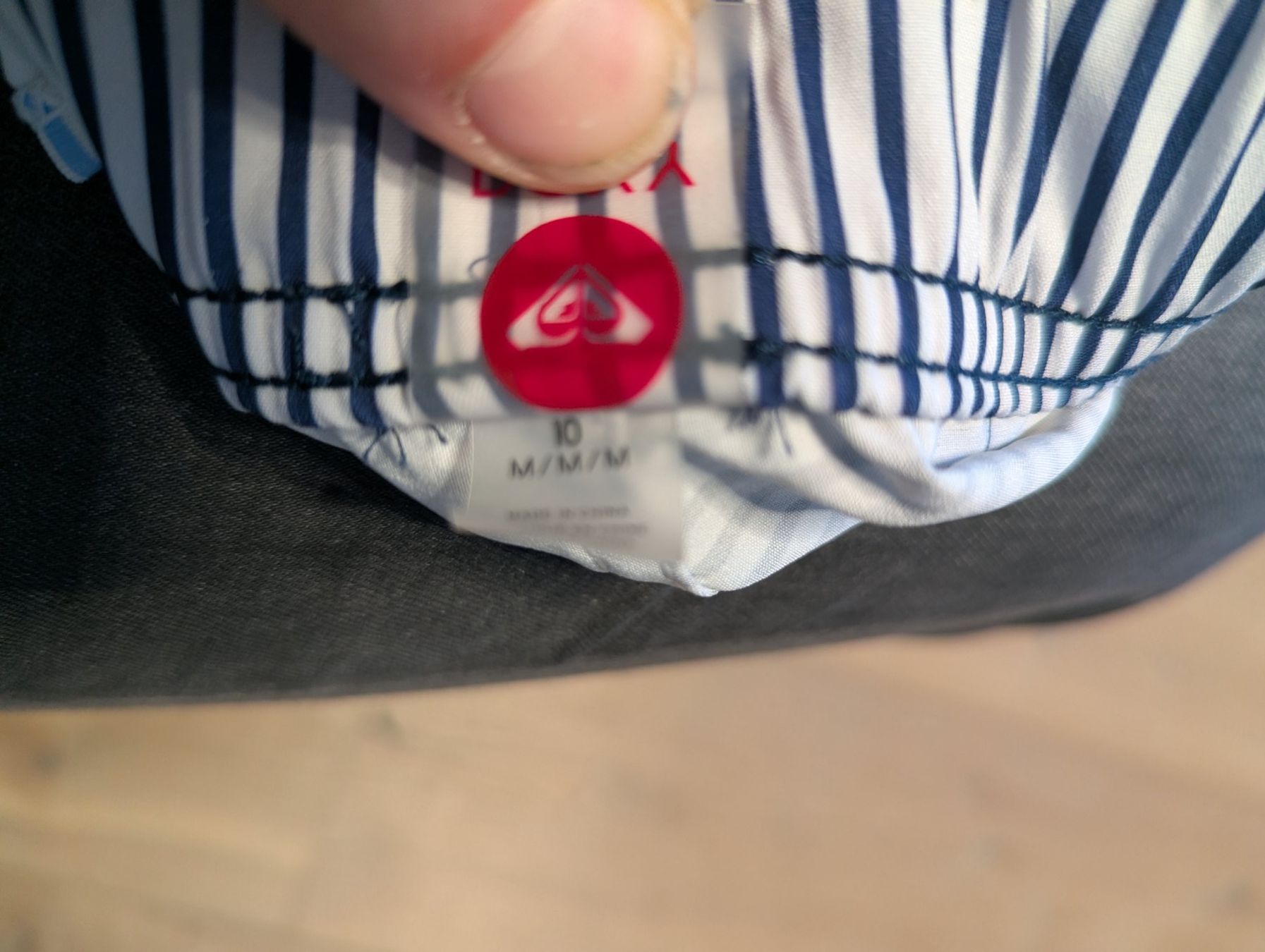 Roxy Costumi da bagno & Bikini: Roxy Badehose 10 Jahre 140 – Usato da Root venduto da Pfroeschli 2
