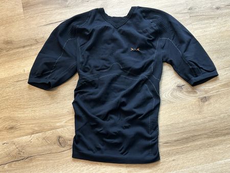 Funktionsshirt schwarz Grösse S/M guter Zustand