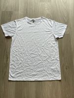 Weisses T-Shirt, Grösse M, ideales Sommer-Basic!